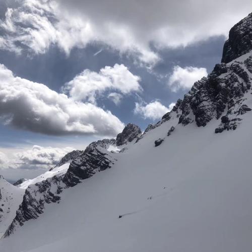 丽江去玉龙雪山怎么坐车_从丽江去玉龙雪山在哪里坐车