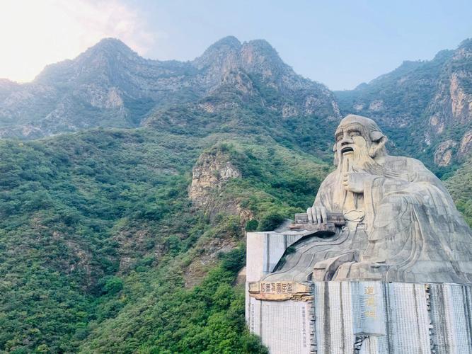 圣莲山_圣莲山风景区